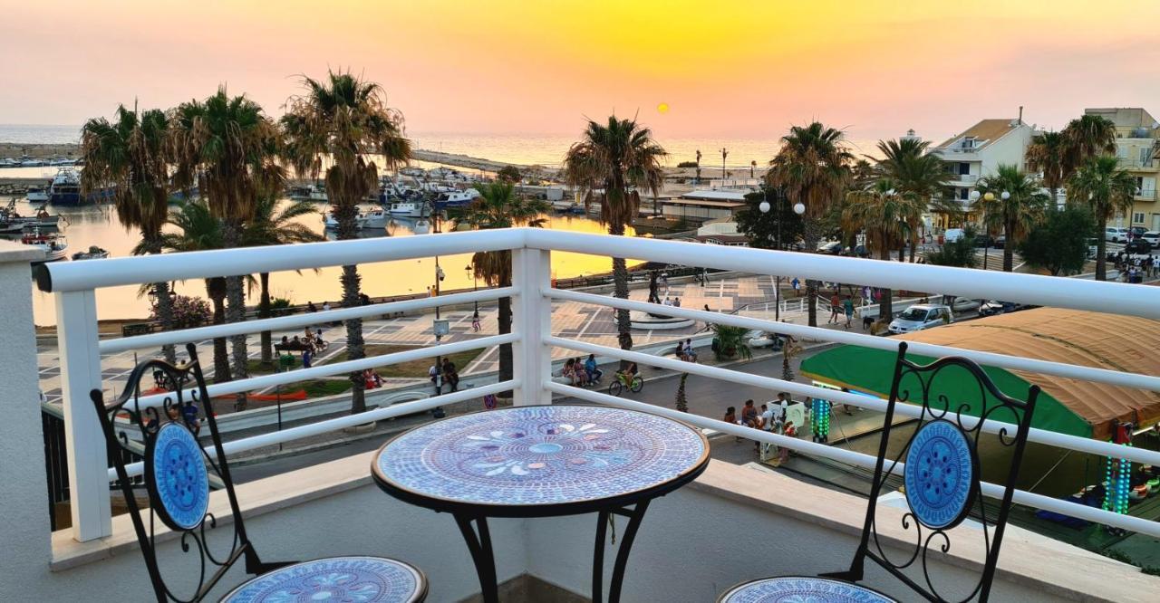 Terrazza Sul Porto Appartement Scoglitti Buitenkant foto